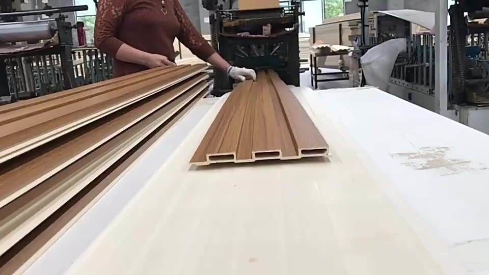 Modern 9mm 2.5cm Binnenlands WPC de Muurcomité van het Huisdecor voor TV-Achtergrond