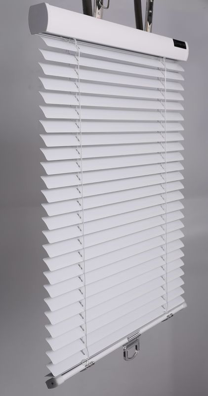 Zonneblinden van het het Aluminium de Venetiaanse Draadloze Gordijn van de vensterdecoratie voor de Ziekenhuizen