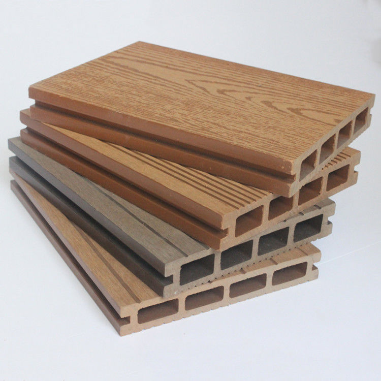 2024 Meest populaire Nieuw Design Waterdicht Anti-Slip Holle Buiten Terras Dek Wpc Dek Terras vloertegels