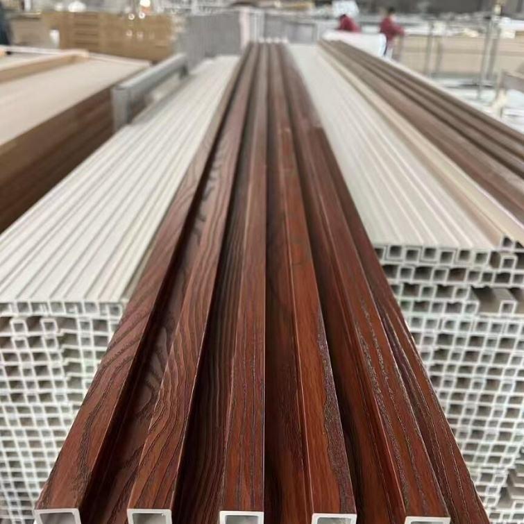 Interieur WPC Gegerfde Wandpaneel 3D PVC Hout Alternatief Buiten/Commercieel/Keuken/Gym Panelen Kunststof Plaat Waterdicht Wandpaneel