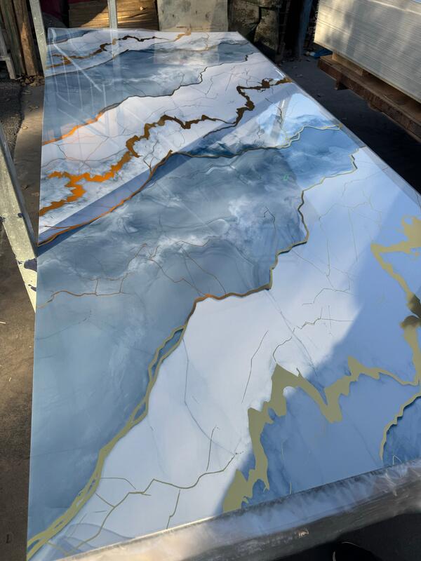 Fabriek direct leveren 2,5 mm 2,8 mm Dikte 4 * 8 voet PVC marmeren plaat UV Board Waterdicht Vlamvertrager Anti-Kratten