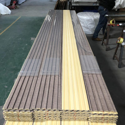 Interieur Decoratieve wandplaten Plafondpaneel PVC bedekt Bamboevezel Art Louver Achtergrondpanelen WPC Fluted Slat Panel