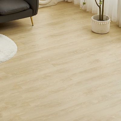 Gemakkelijk te installeren Waterdicht Gelaagd Plastic Kipvloer Hout Plastic Composite Floor Plastic Click Lock SPC Floor